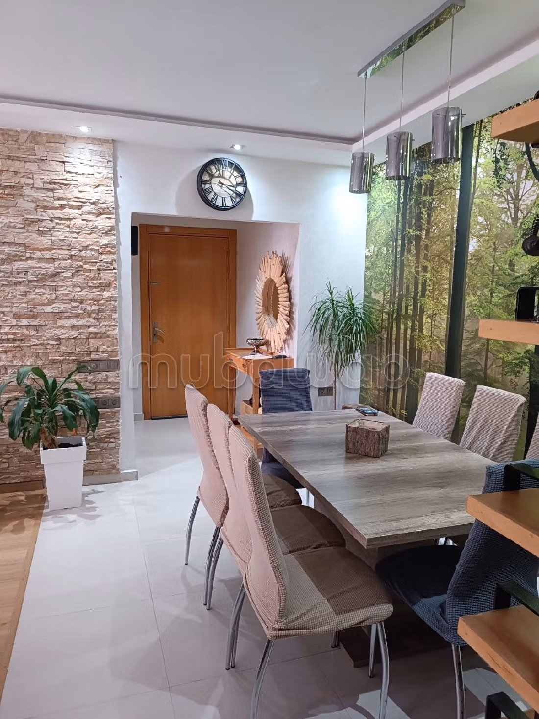 Vendita appartamento a Lekrimat. Superficie di 88 m². Posto auto e ascensore