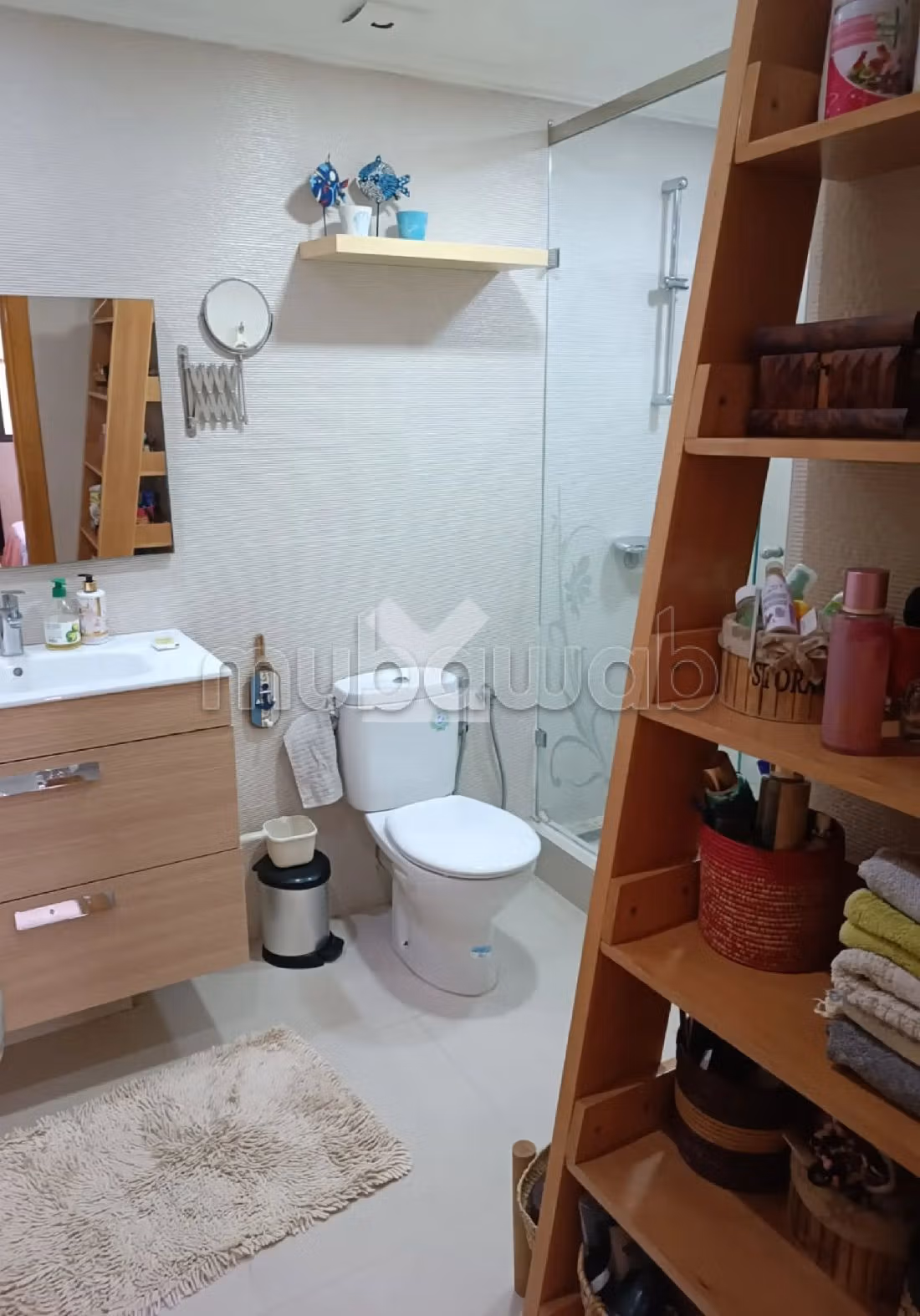 Vendita appartamento a Lekrimat. Superficie di 88 m². Posto auto e ascensore