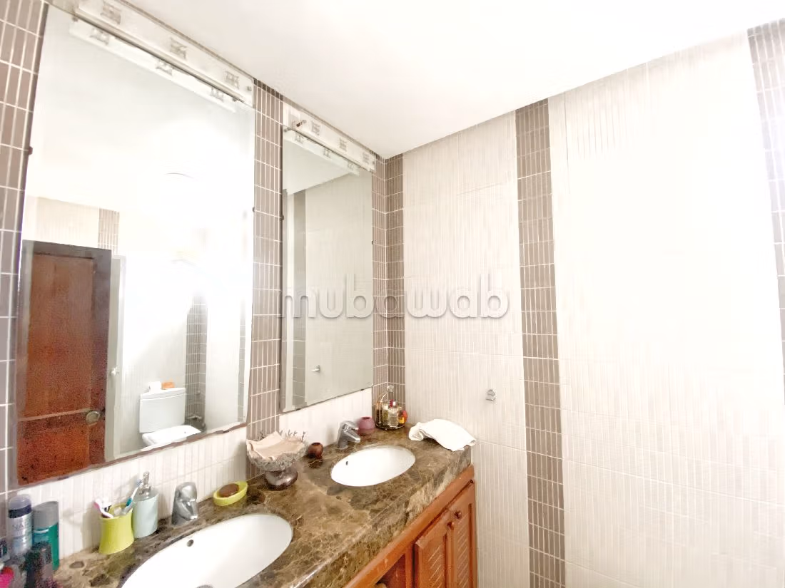 Appartement à Vendre de 151.0 m² à Casablanca, Maarif Extension — 5