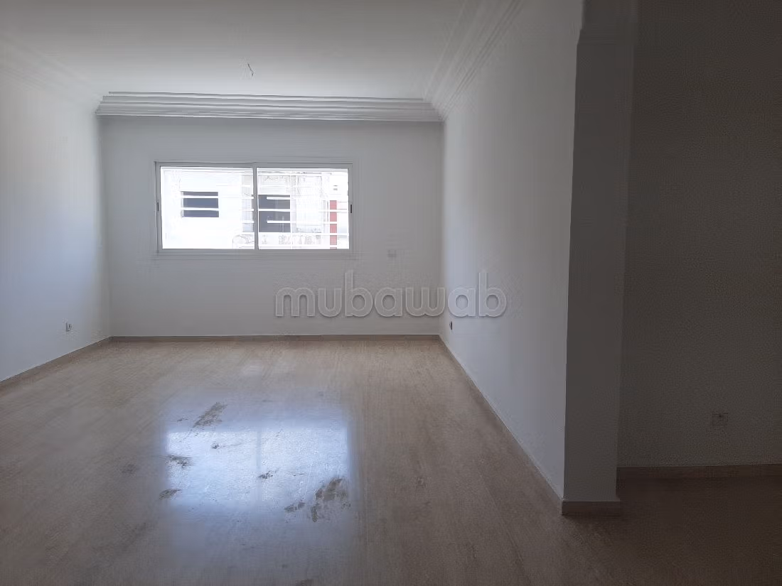 Appartamento in vendita a Quartier Bachkou. Superficie 141 m². Con garage e ascensore