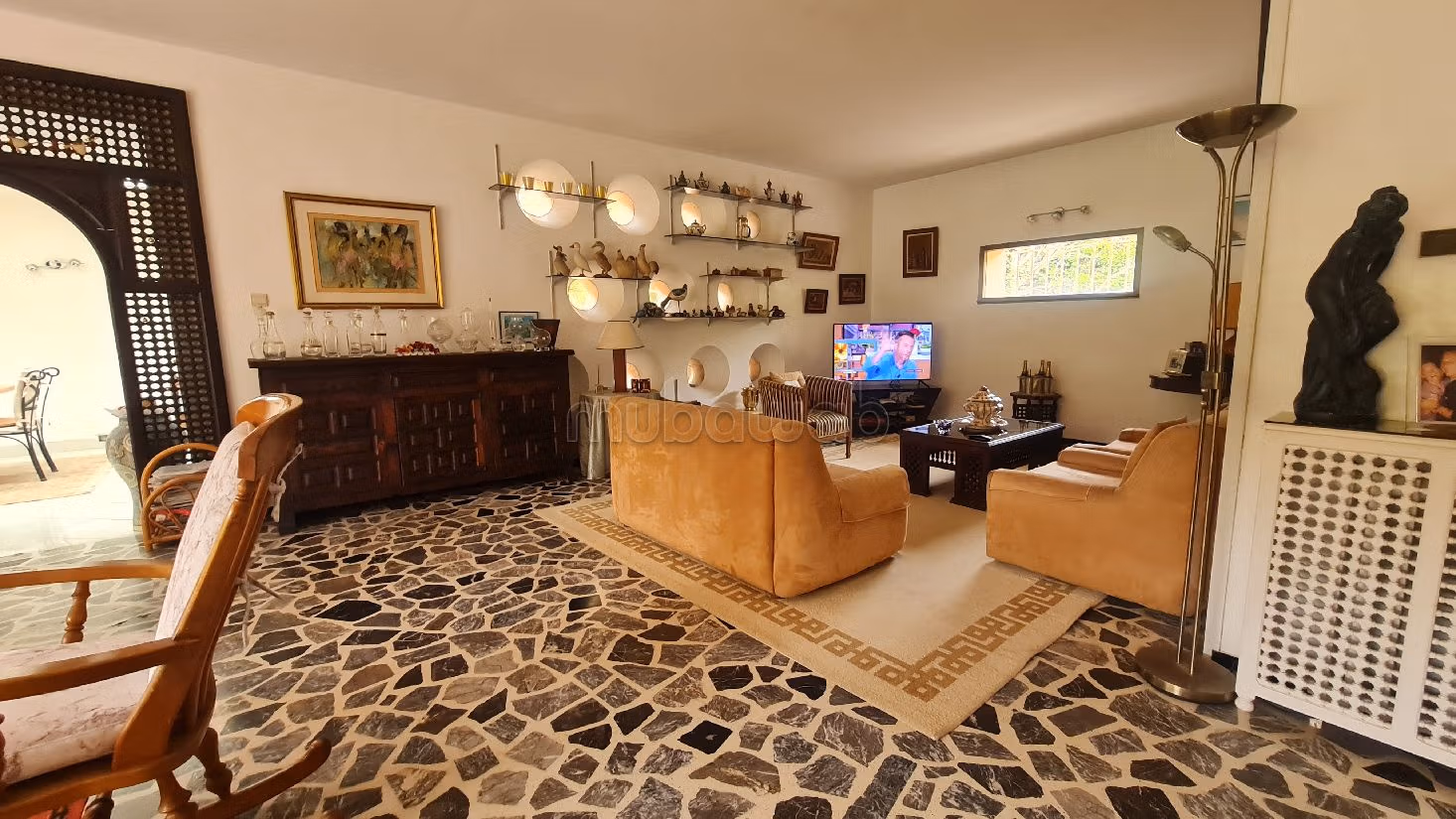 Casa di lusso in vendita a Les princesses. 4 belle camere da letto. Giardino, terrazzo