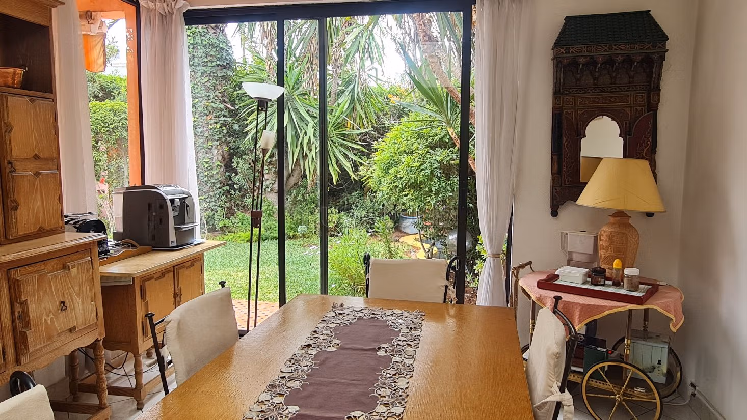 Casa di lusso in vendita a Les princesses. 4 belle camere da letto. Giardino, terrazzo