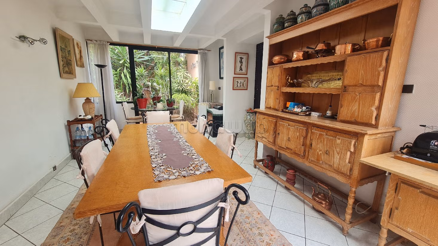 Casa di lusso in vendita a Les princesses. 4 belle camere da letto. Giardino, terrazzo