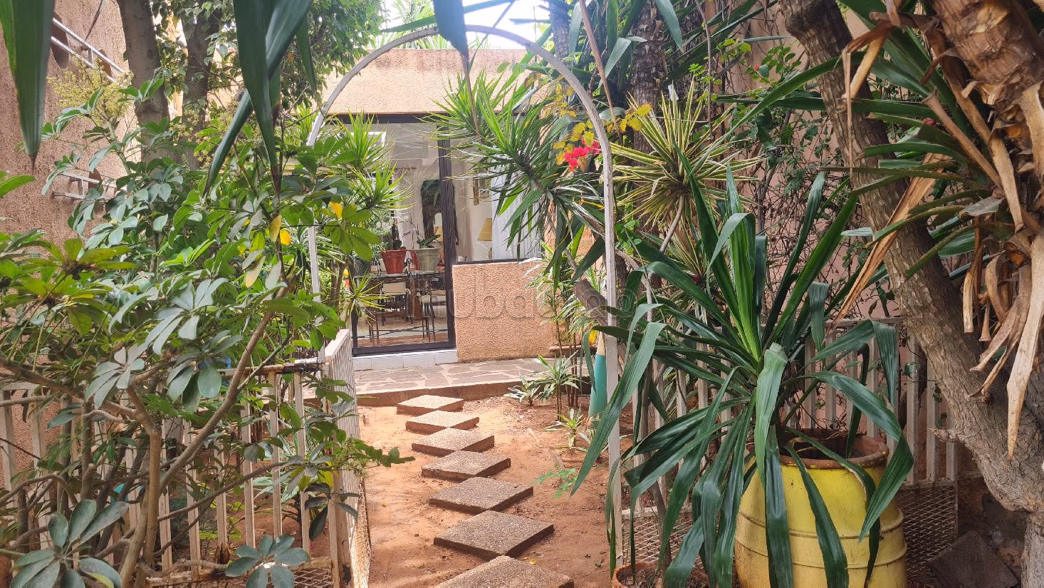 Casa di lusso in vendita a Les princesses. 4 belle camere da letto. Giardino, terrazzo