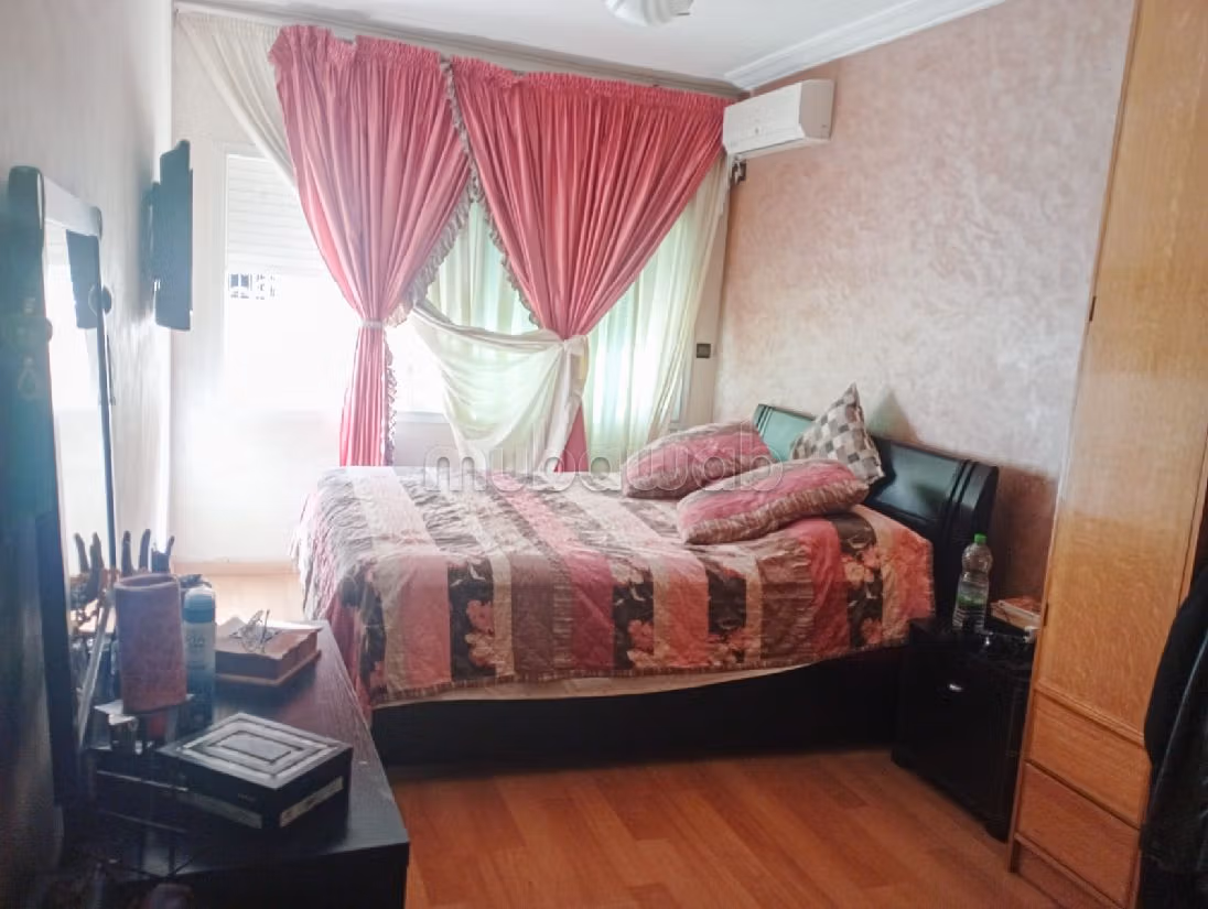 Piso en venta en Plateau Al Batha. 3 dormitorios. Ascensor y plazas de aparcamiento