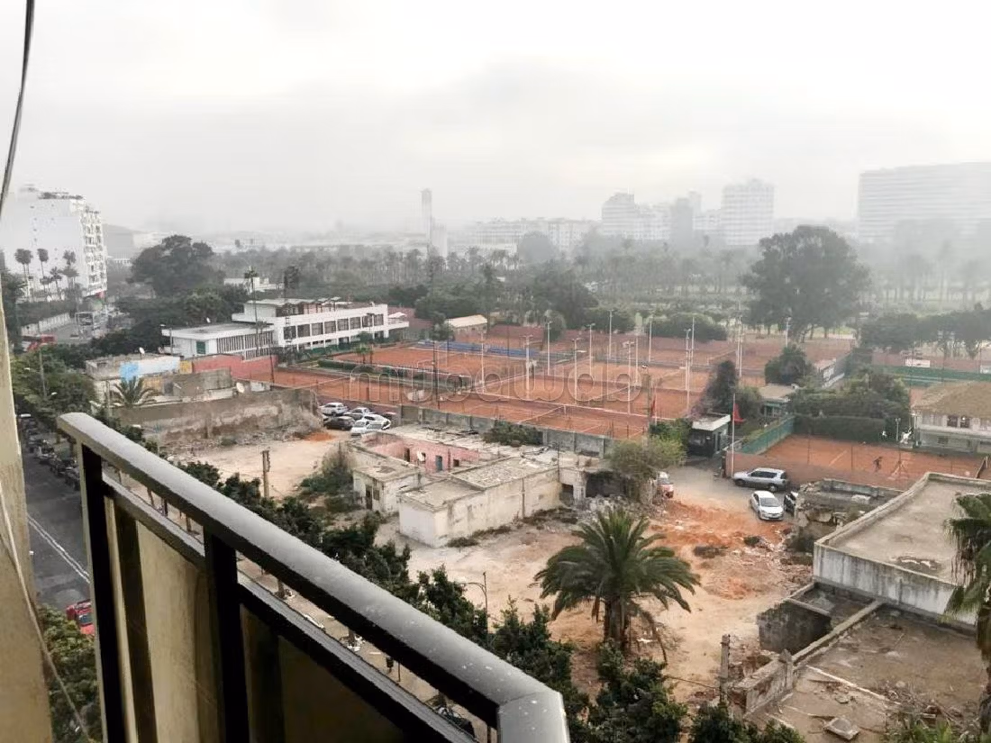 Apartment to purchase in Gauthier. 5 comfortable rooms. With Lift, Carpark