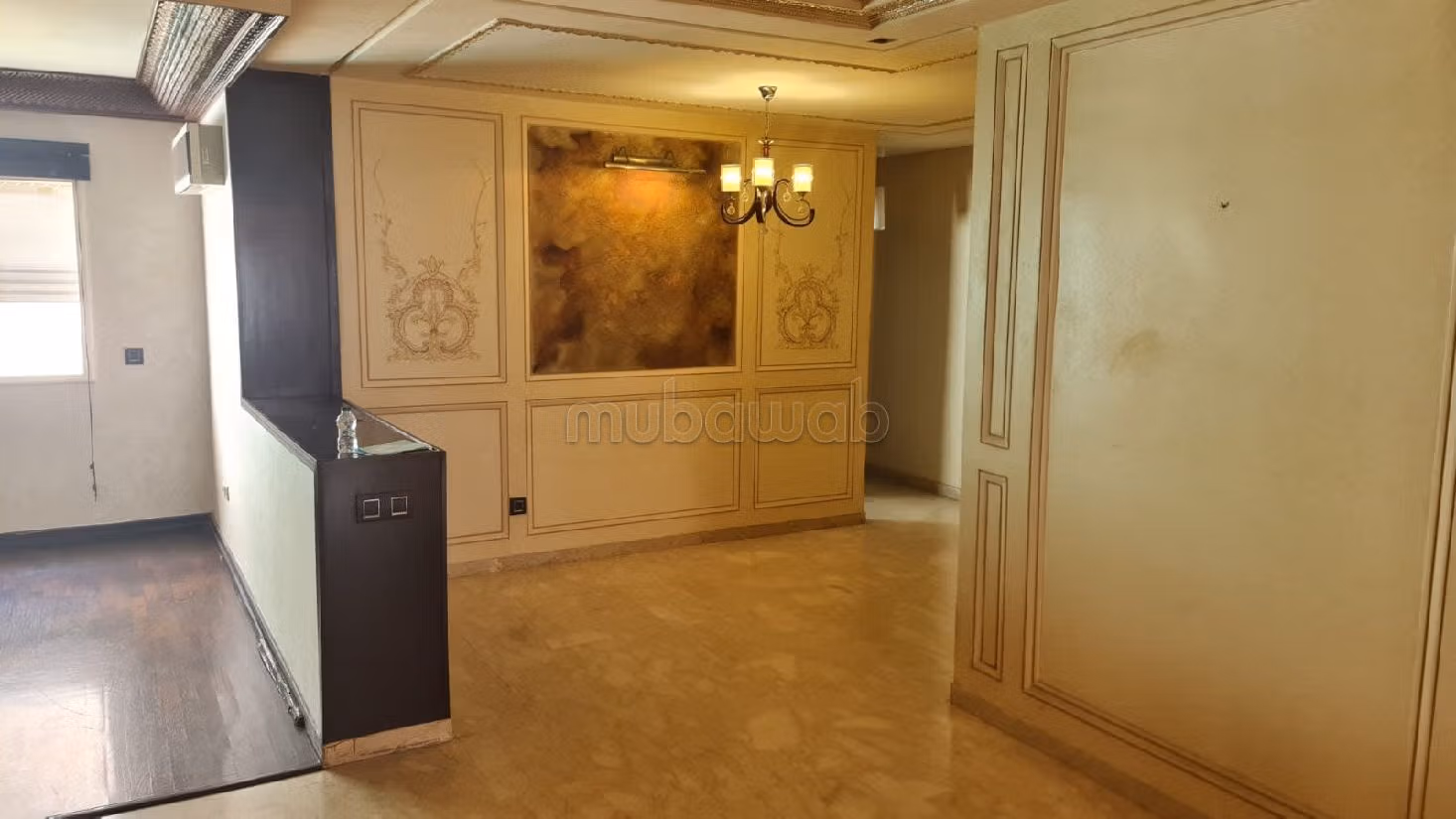 Vendita di un bell'appartamento a Racine. 2 camere da letto. Posto auto e ascensore