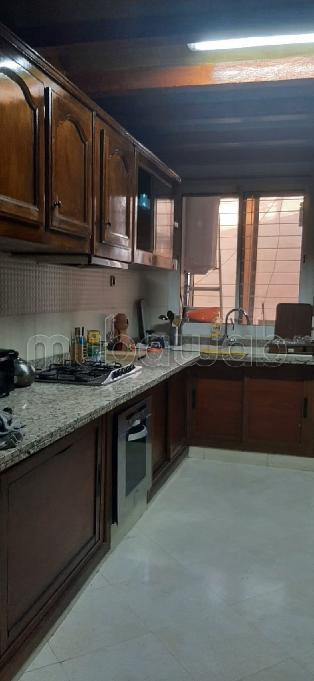 Splendido appartamento in vendita a Burger. 5 locali spaziosi. Garage e ascensore