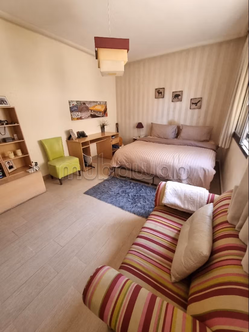Sale of a lovely apartment in Les Hôpitaux. Large area 296 m². Carpark and elevator