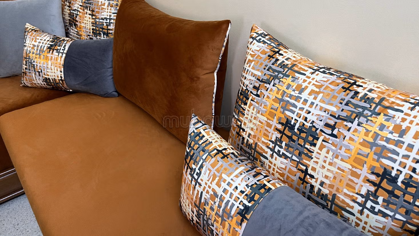 شقة للبيع الطابق الأول حي الفرح الفداء