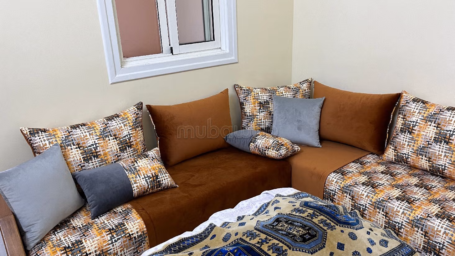 شقة للبيع الطابق الأول حي الفرح الفداء