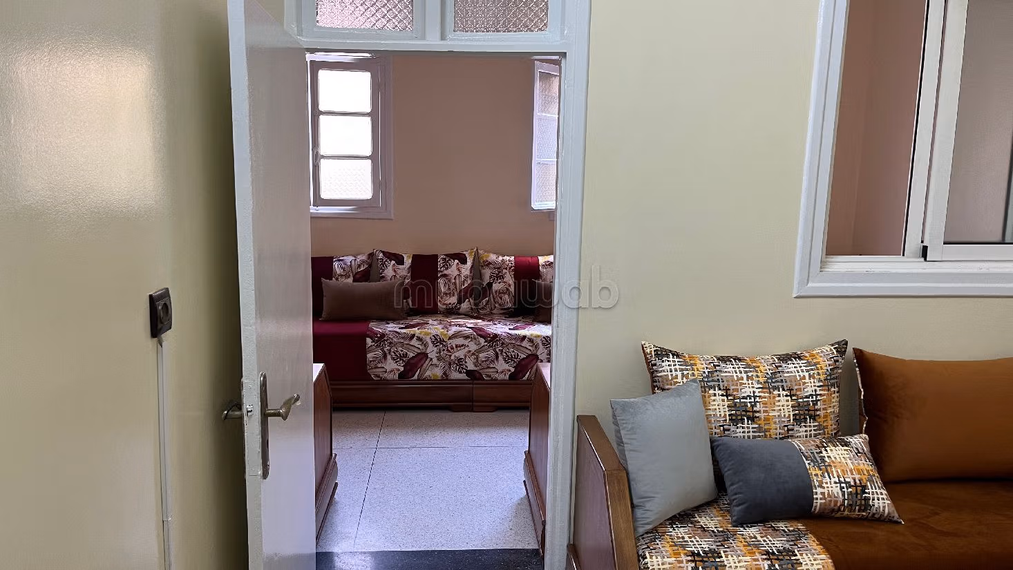 شقة للبيع الطابق الأول حي الفرح الفداء