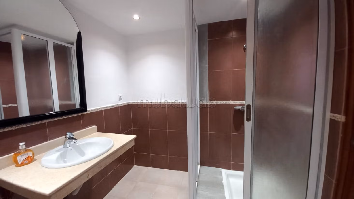 Affitto appartamento a Centre. Superficie totale 100 m². Con ascensore e terrazzo