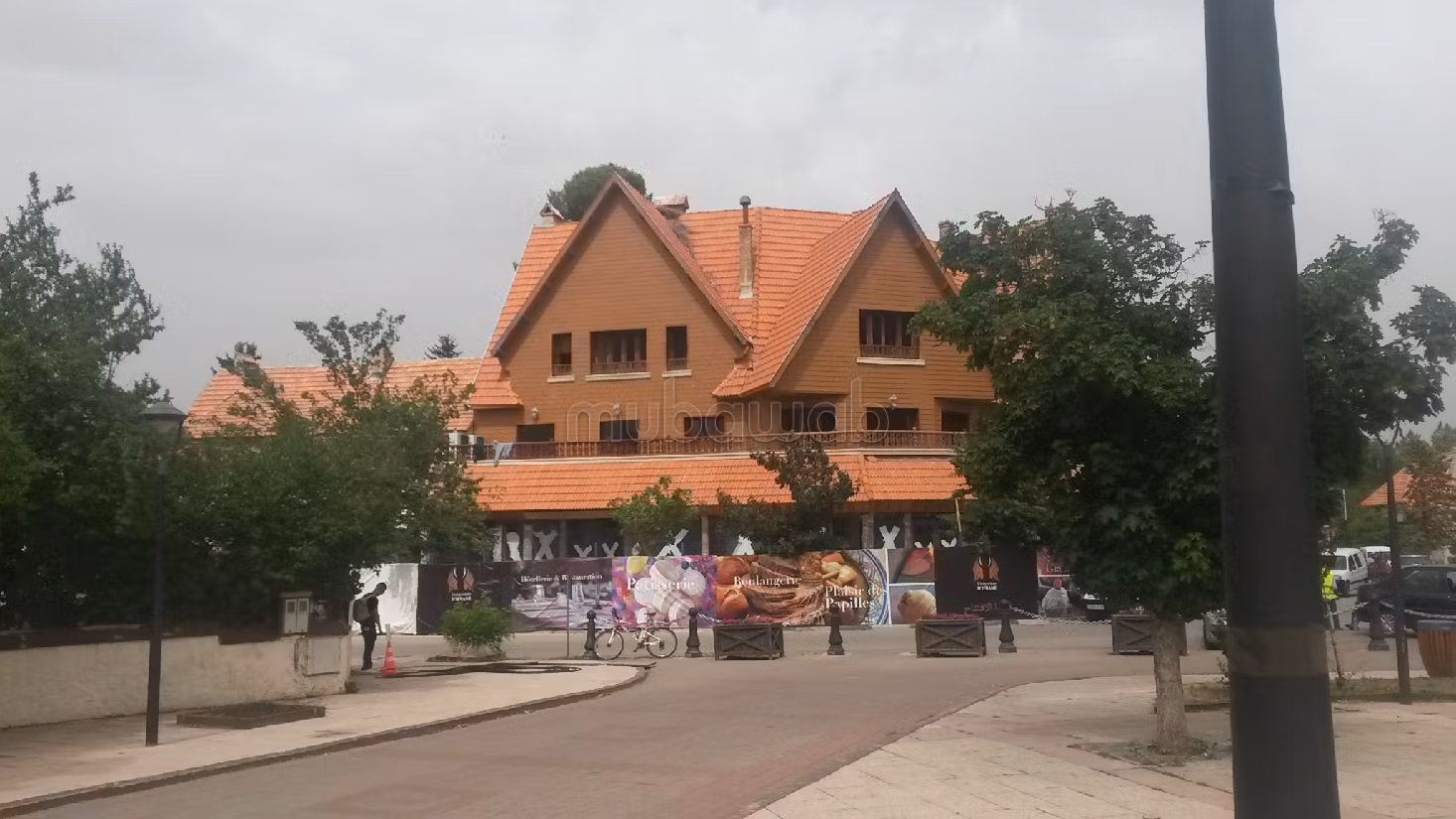 Te koop: villa's en luxe woningen in La belle vue. Totale oppervlakte 245 m². Garage en terras. 