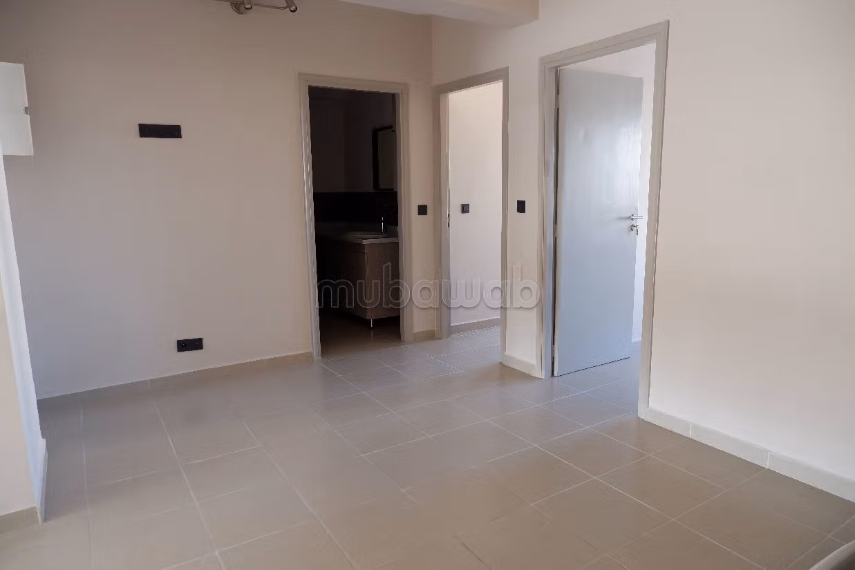 Huren: kantoorruimte in Port. Totale oppervlakte 115 m². Lift aanwezig