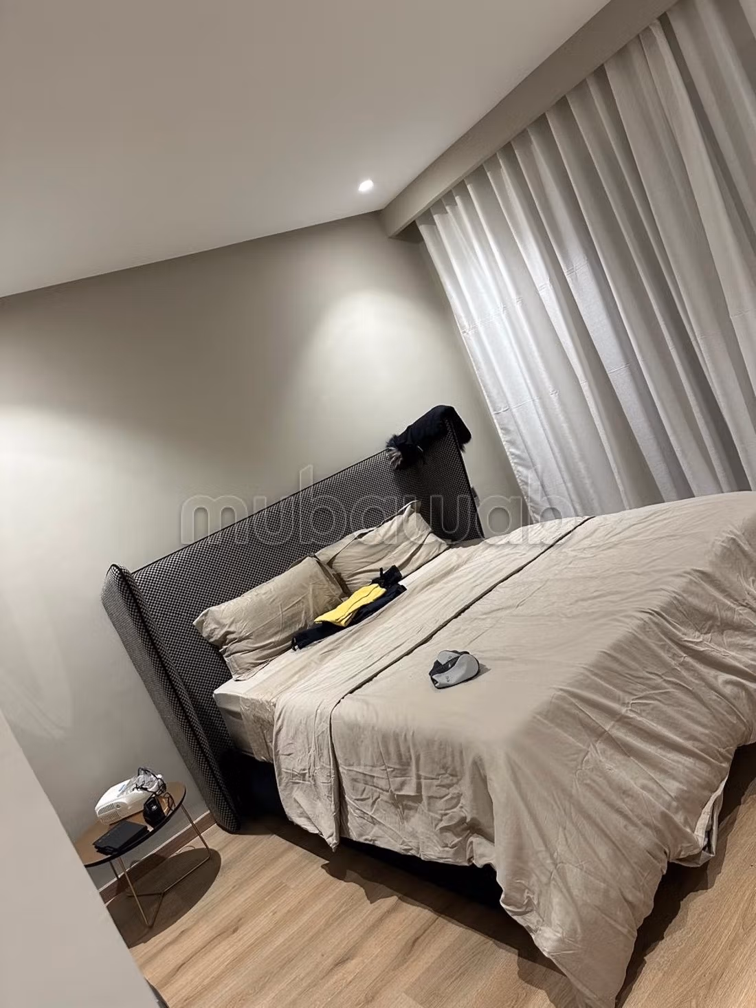 Superbe Appartement 134 m² 2 suites a la location longue durée uniquement pas de sous location Meublé parking Plein cœur de Guéliz — 2