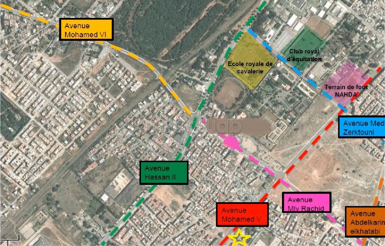 مكاتب ومحلات للإيجار ب وسط المدينة. المساحة الإجمالية 170 م²