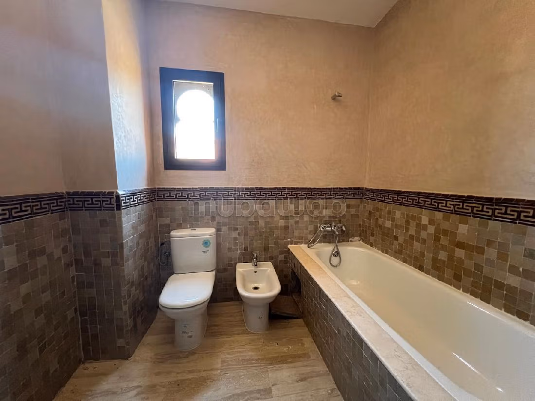 Villa 3 ch à vendre route de Fés/ Ouarzazate