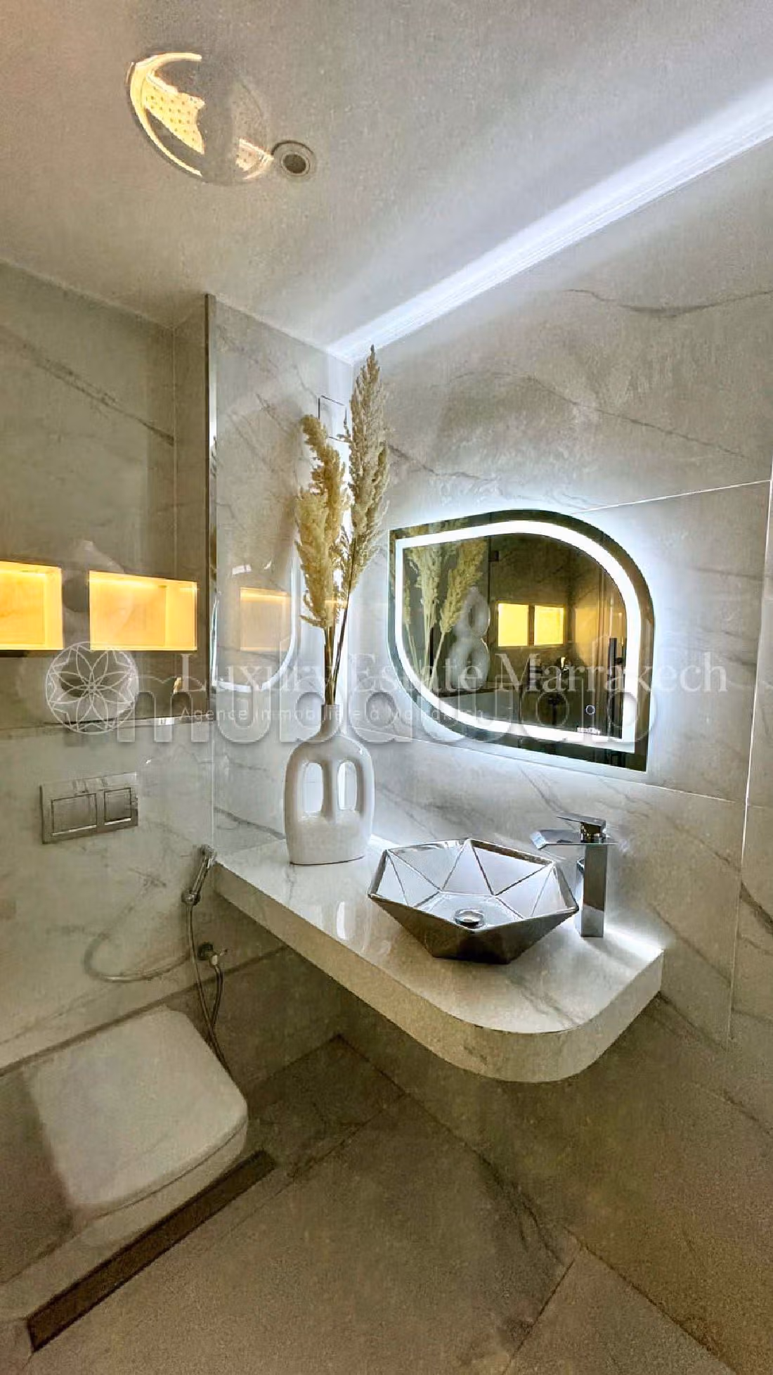 Bonito piso en venta en Camp Al Ghoul. Gran superficie 160 m². Con Ascensor, balcón. 