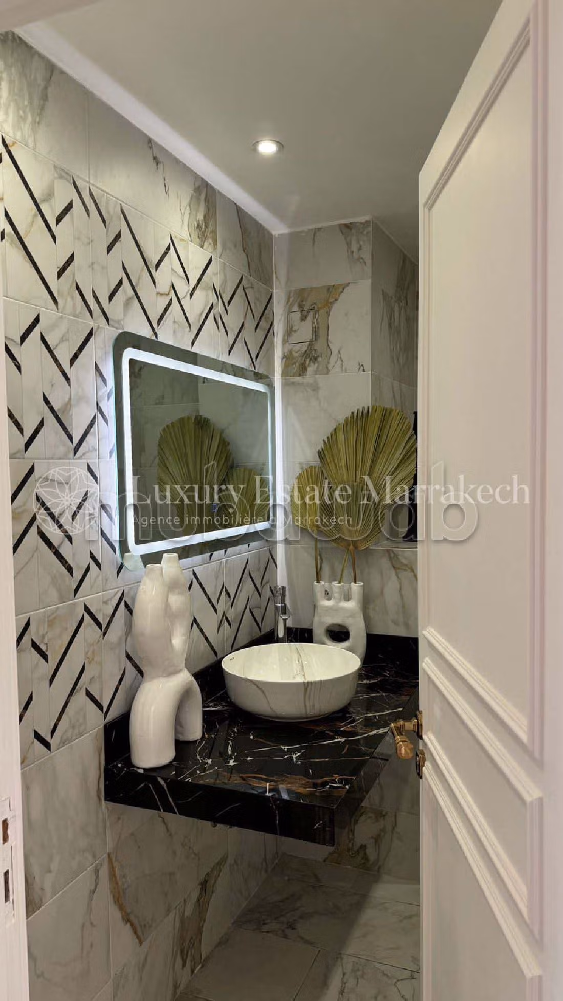 Bonito piso en venta en Camp Al Ghoul. Gran superficie 160 m². Con Ascensor, balcón. 