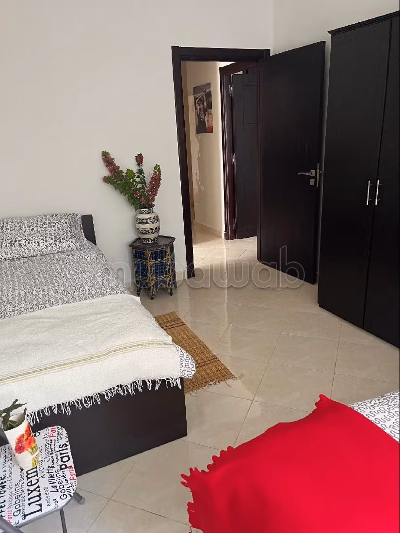 Apartment for sale in Marchan. 2 beautiful rooms. Ample storage space