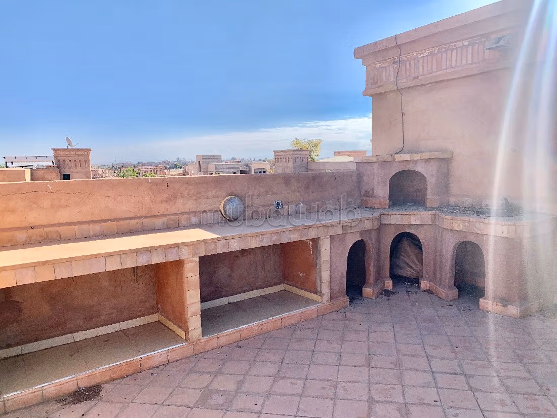 High quality house for sale in Route de Fez. 4 rooms. Living room with fireplace, General air conditioning System. 