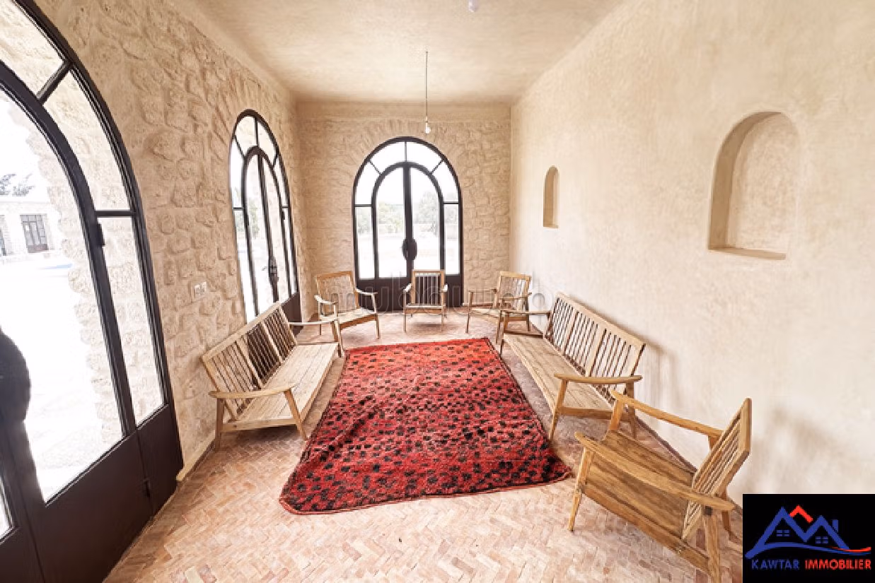 Magnificent villa for sale in Village Ifran. Dimension 7000 m². Parking spaces and terrace