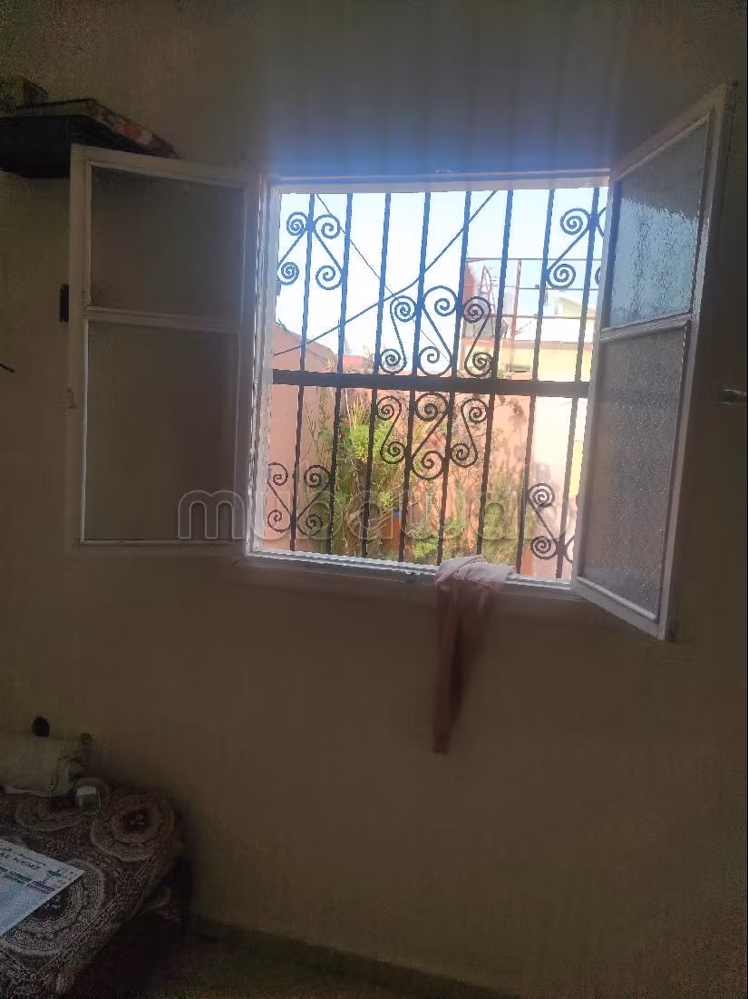 Encuentra tu próxima casa en Hay Alfarah. 5 habitaciones confortables. 