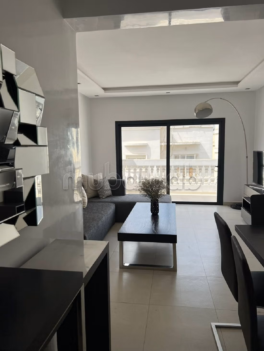 Very nice apartment for rent in Racine. 2 beautiful rooms. No Lift, Balcony. 