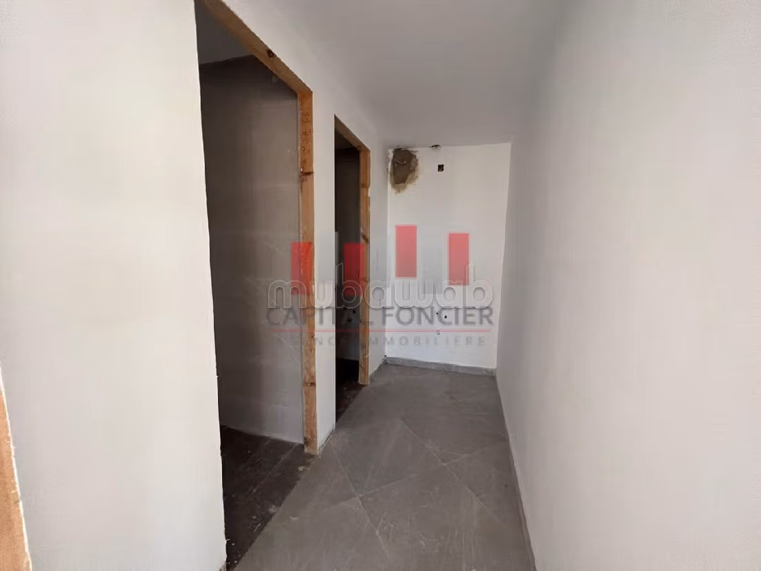 Offices for rent in Maârif. Large area 454 m². Lift and parking spaces