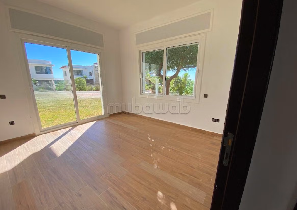 Apartment to purchase in Achakar. 3 lovely rooms. Furnishings