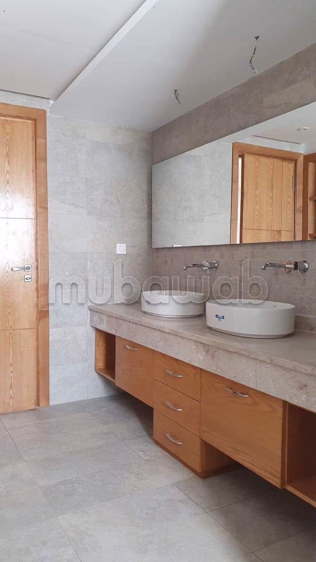 Location penthouse a la marsa