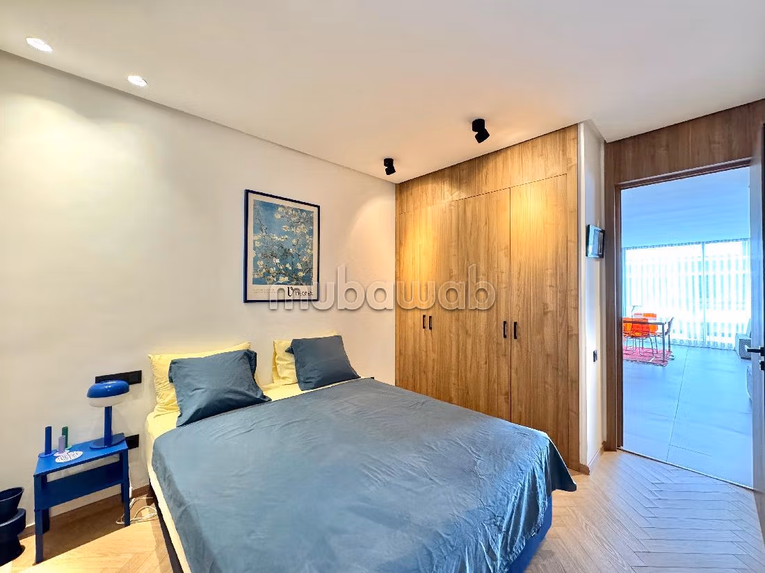 شقة رائعة للايجار بغوثي. المساحة 112 م². مفروشة