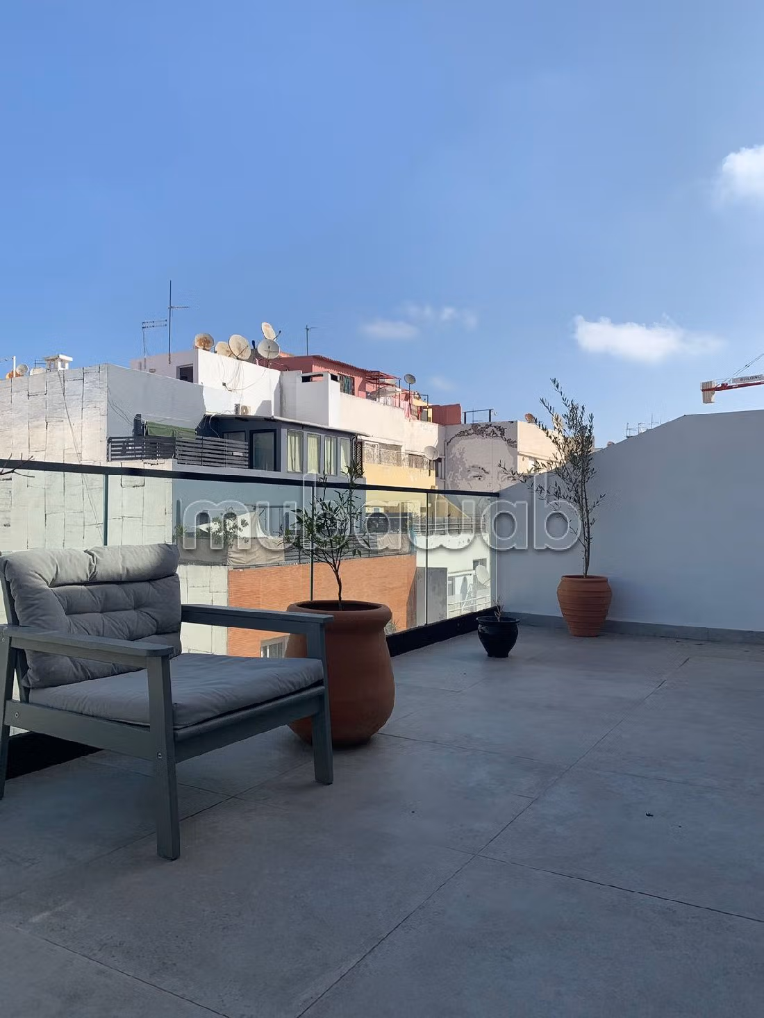 شقة رائعة للايجار بغوثي. المساحة 112 م². مفروشة