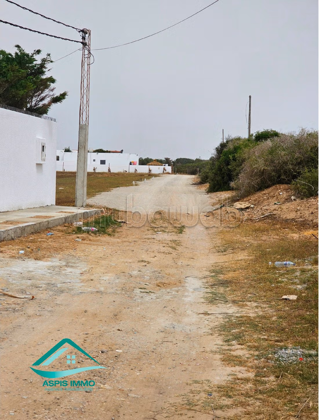 Land to buy. Area 200 m². 