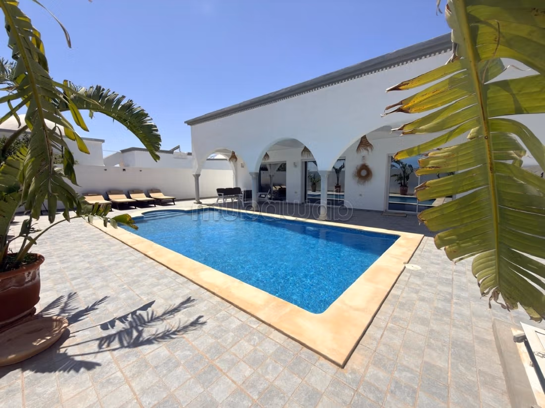 Somptueuse Villa avec Piscine à Djerba
