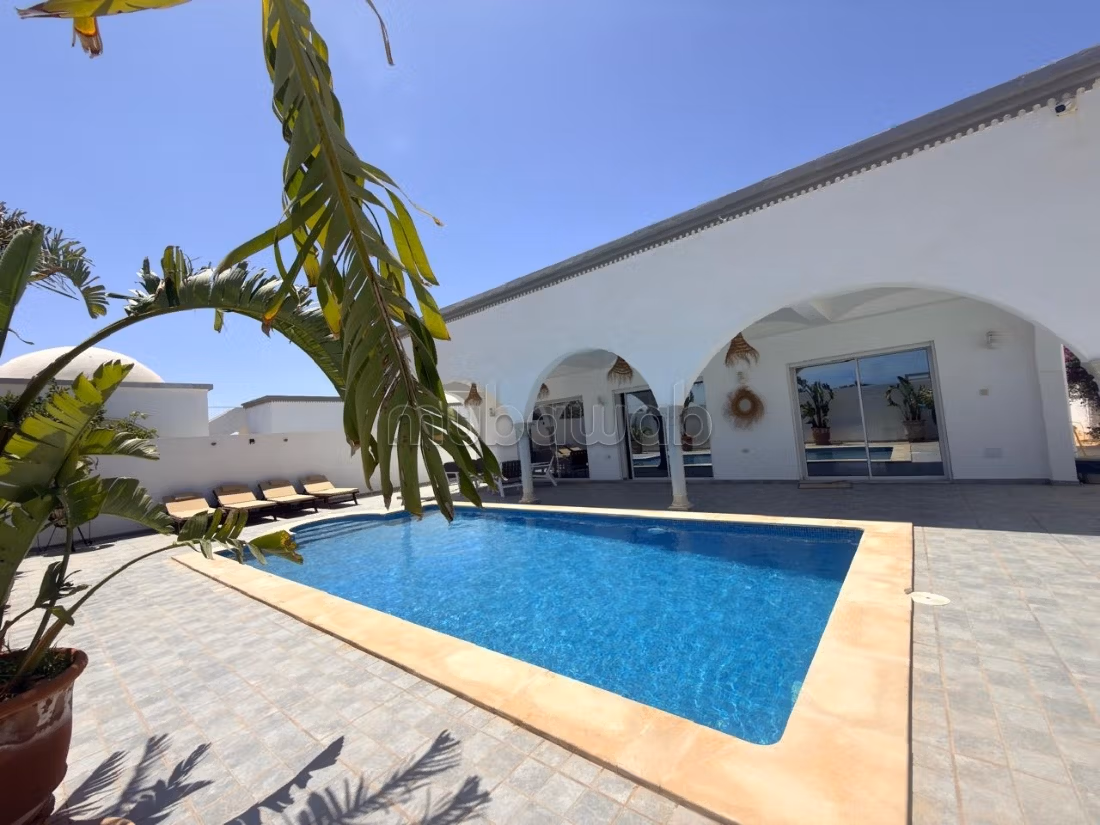 Somptueuse Villa avec Piscine à Djerba