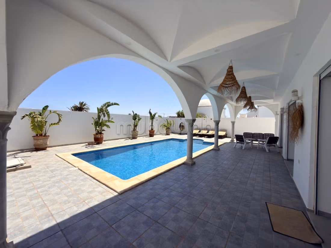 Somptueuse Villa avec Piscine à Djerba