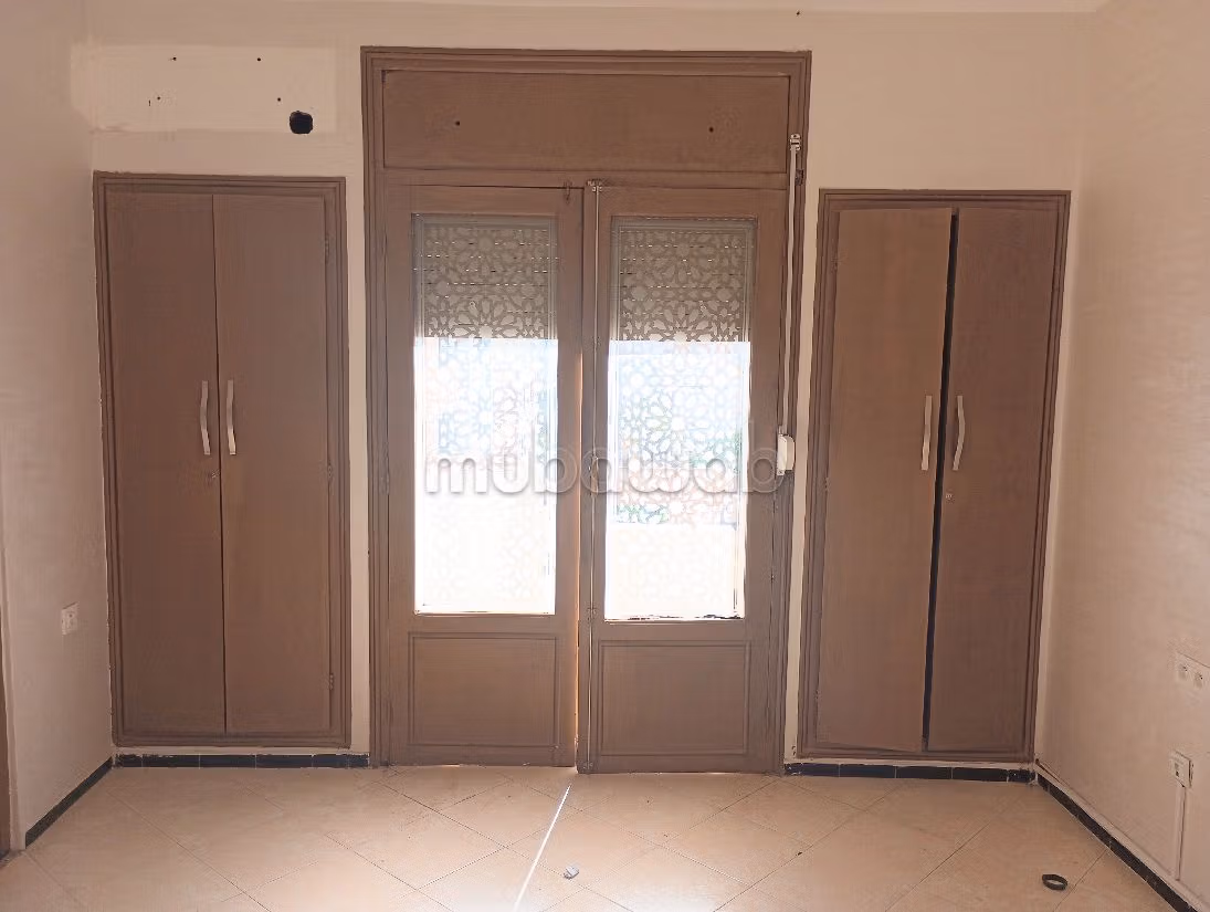 Bel appartement / Bureau à louer