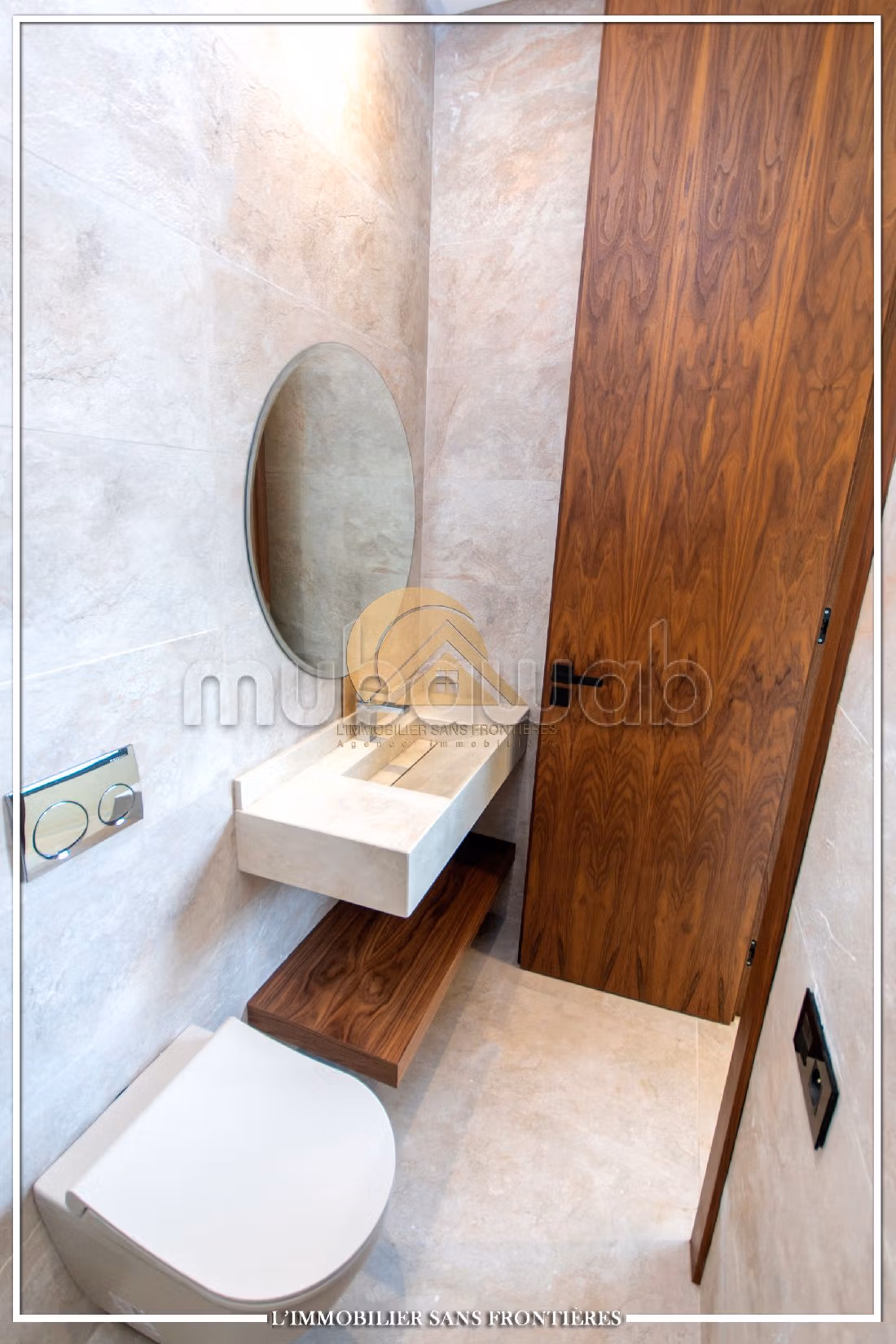 Villa moderne vide à louer, résidence golfique, piscine et jardin privés, Route Ourika