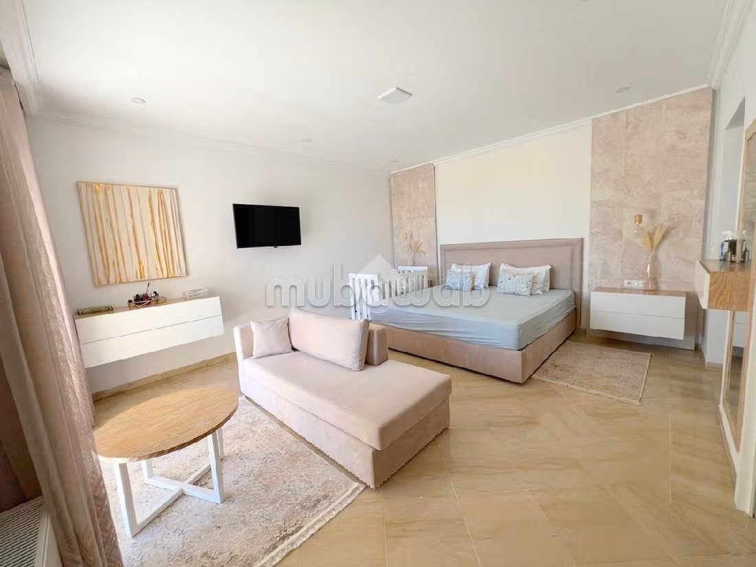 Sell apartment in El Kantaoui. 4 rooms. Carpark, Balcony. 