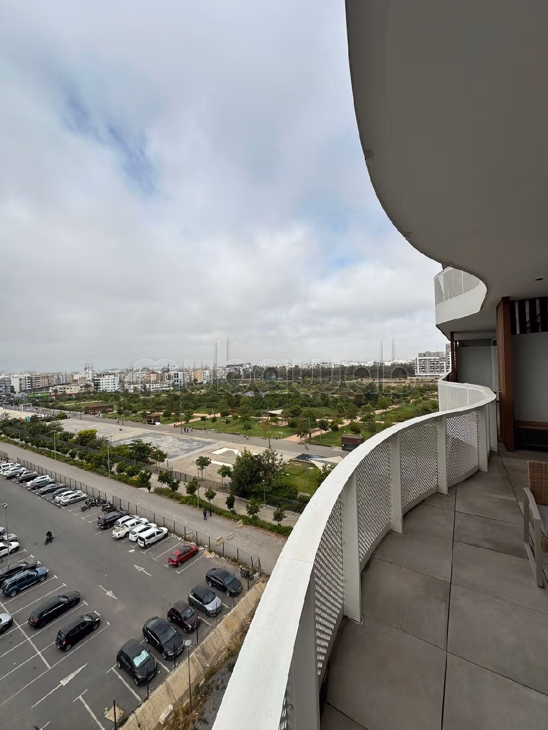 Studio neuf en location longue durée sans vis à vis en face du Anfa parc