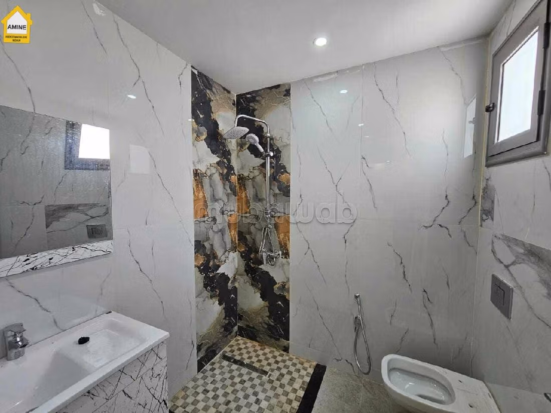 Vendita villa di lusso a Djerba. 3 belle camere da letto. Terrazzo e giardino. 