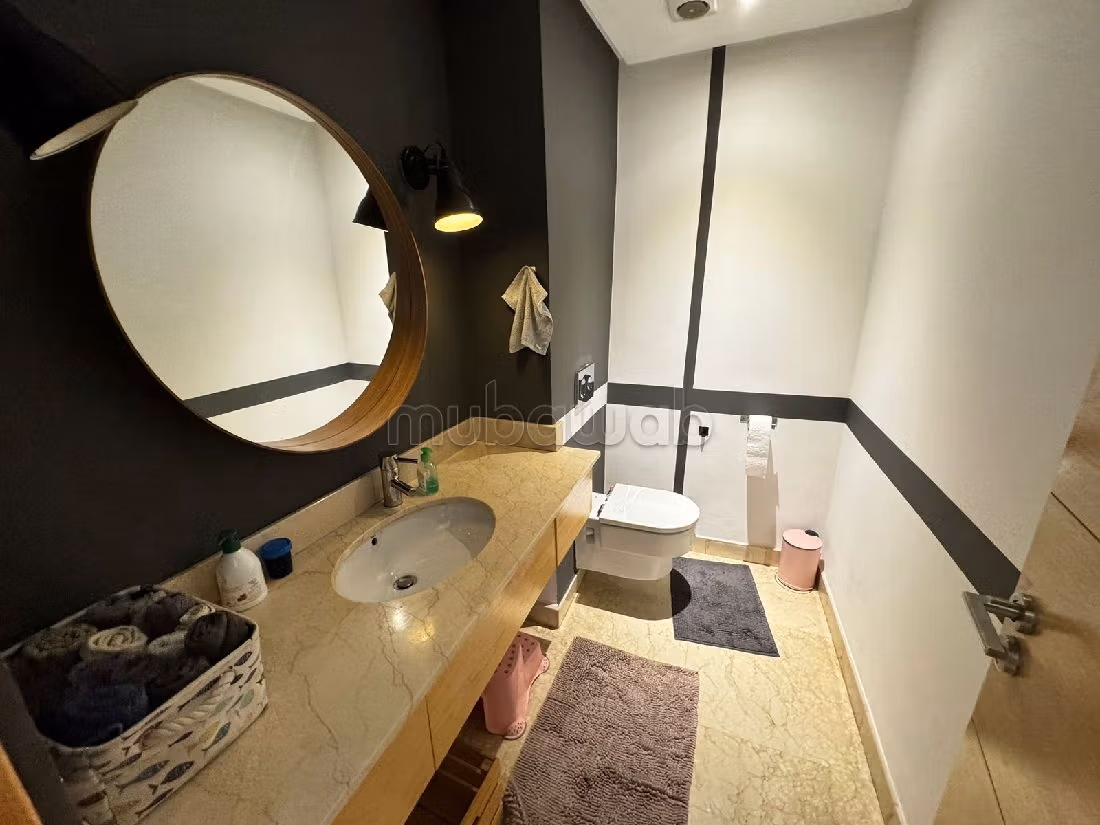 Eccezionale villa in vendita a Ville Verte. 3 camere da letto. Terrazzo e giardino. 