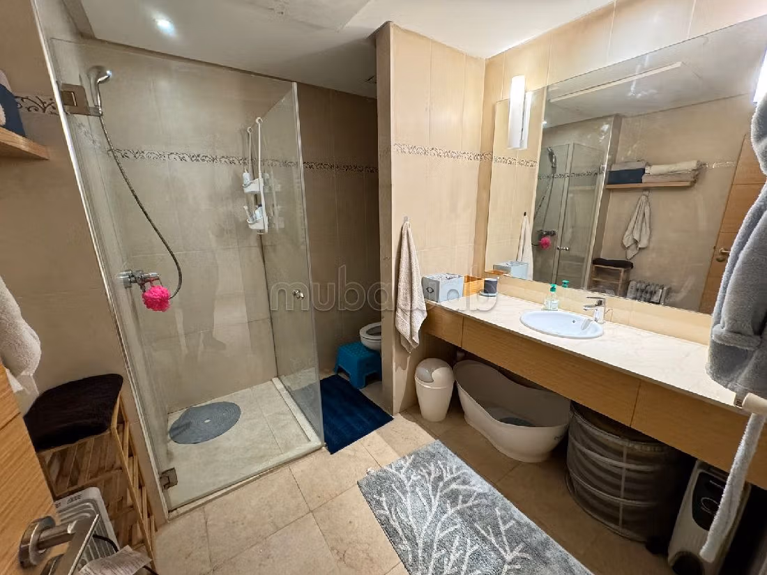 Eccezionale villa in vendita a Ville Verte. 3 camere da letto. Terrazzo e giardino. 