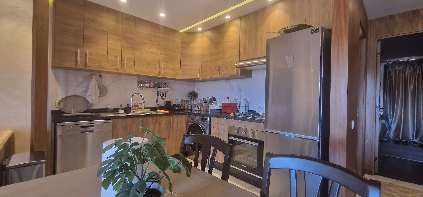 شقة رائعة للبيع ب الغول. المساحة الكلية 86 م². مفروشة. 