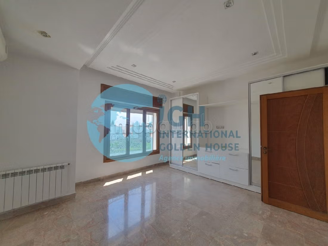 A louer une villa avec piscine à La Marsa
