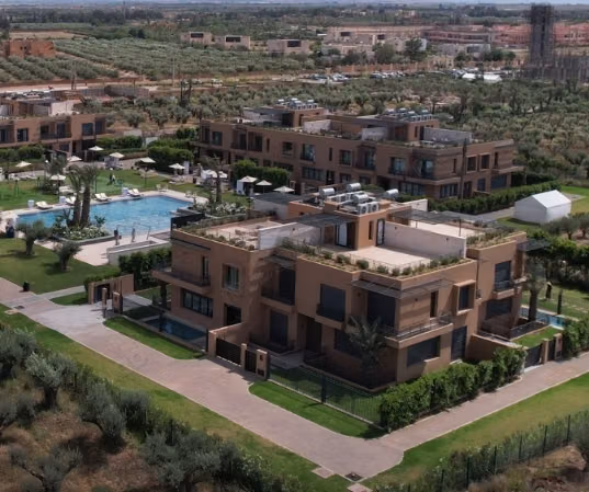 Villa 4 camere con piscina sul tetto terza fase