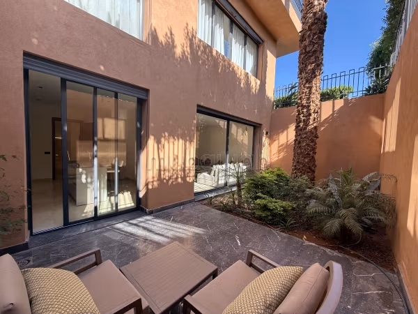 Villa 4/5 chambres avec piscine 450m2 terrain vue atlas