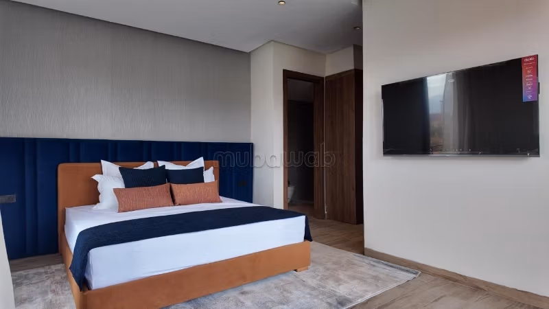 4 Bedroom Villa with English Courtyard, 4 Living Rooms, and Private Pool 330 m²